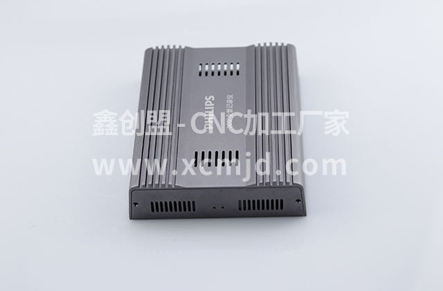 连接器数控加工中心铣床周末保养作业范围？